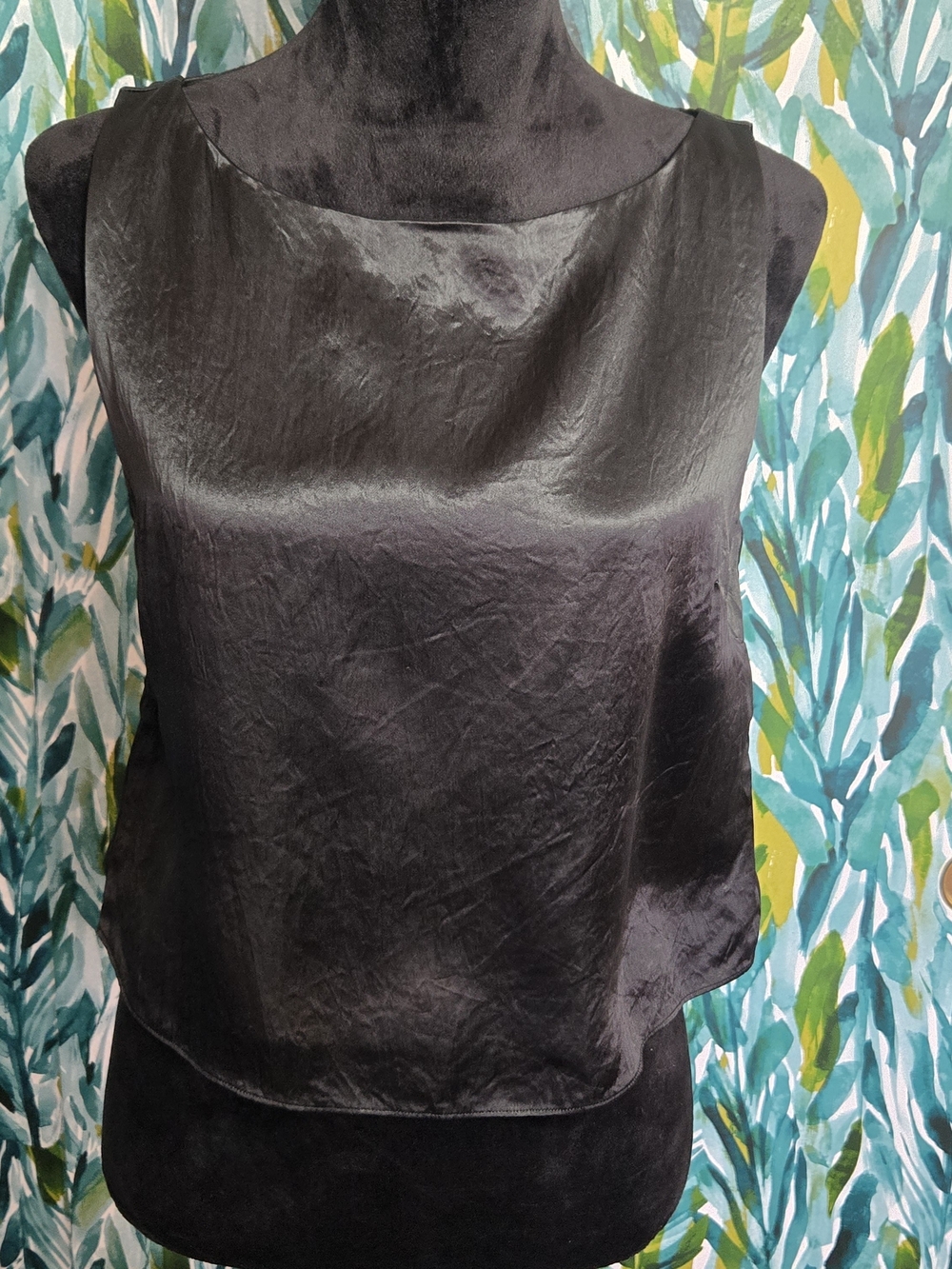 Aritzia Babaton Cunning Satin Top - Picture 2 of 9